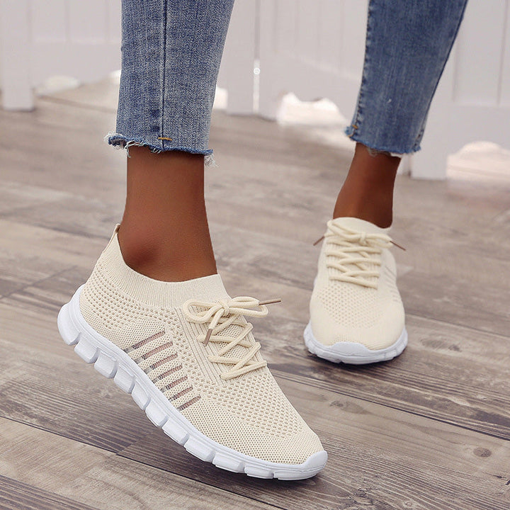 Elegante orthopädische Damen-Sneakers in Rosa für gesunde Fußhaltung, ergonomisches Design, vielseitiger Stil.