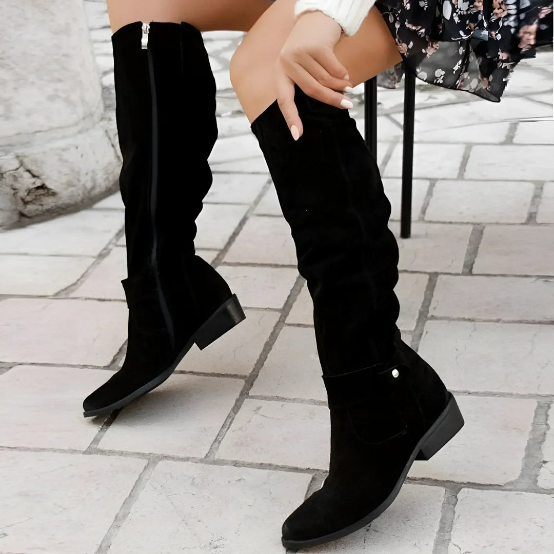 Elegante Premium Lederstiefel für Damen, in Beige, mit gepolsterter Sohle und hochwertigem Leder für Komfort und Stil.