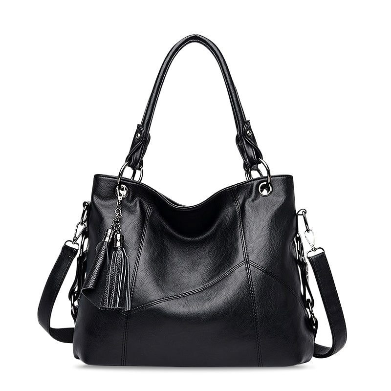 Modische rote Damen Umhängetasche aus hochwertigem veganem Leder. Stilvolle Handtasche für einen femininen Look.