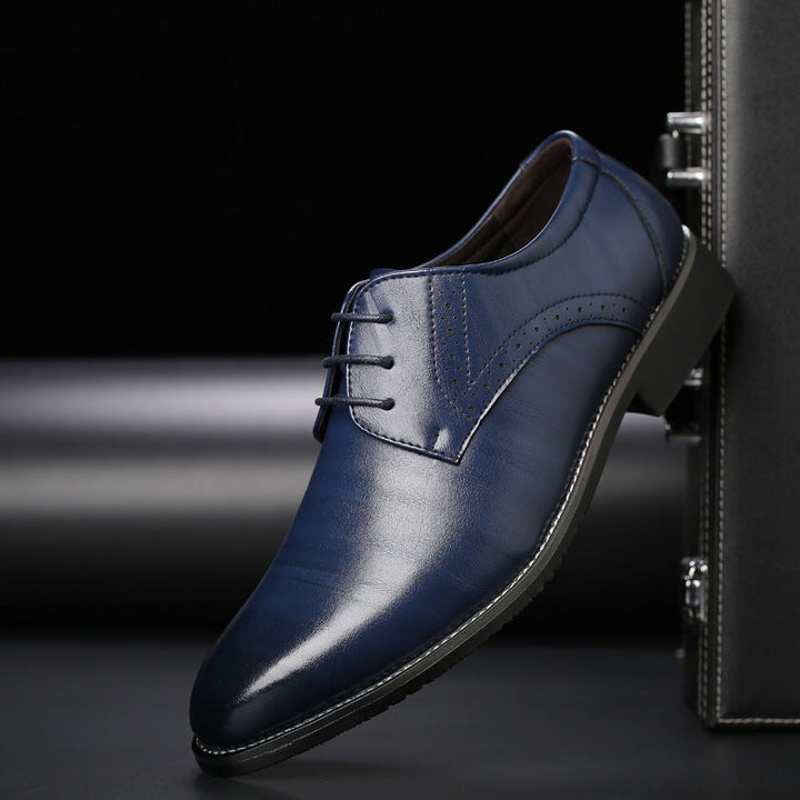 Moderne blaue Herren Schnürschuhe, komfortable Business- & Freizeitschuhe mit stilvollen Brogue-Mustern.