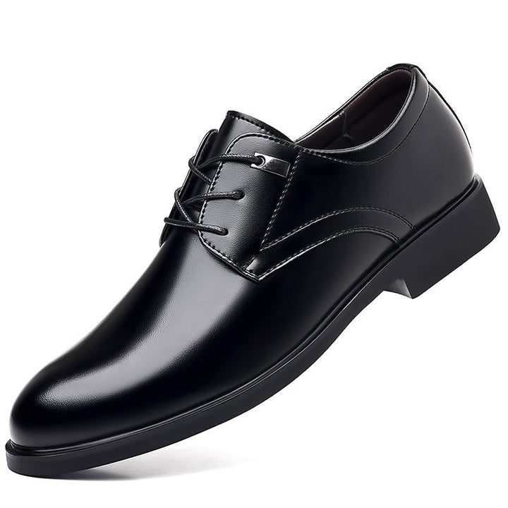 Rutschfeste Sohle vielseitiger Herrenschuhe für sicheren Halt im Büro & Alltag, bequeme Freizeitschuhe.