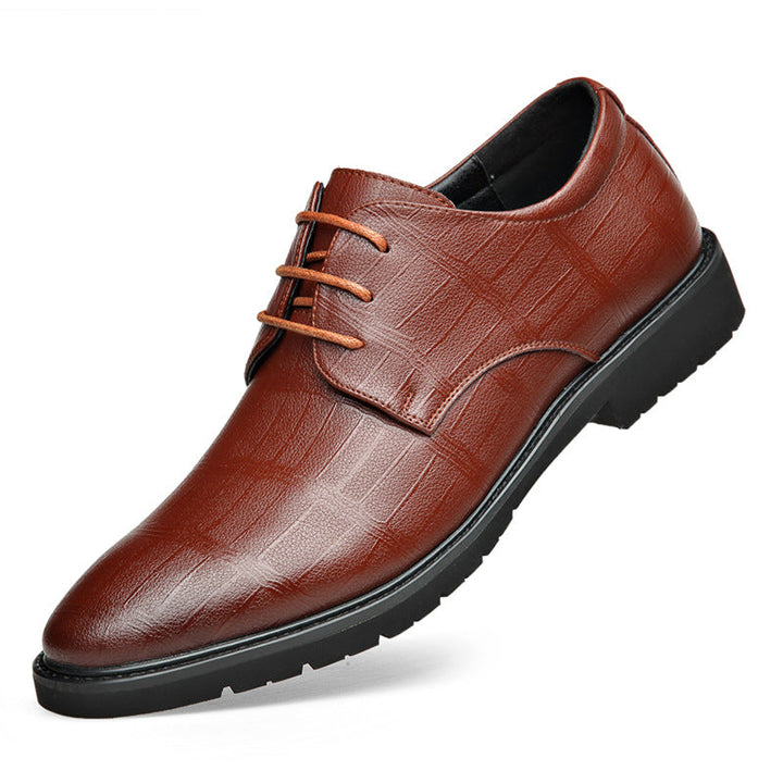 Bequeme Herren Freizeitschuhe im Alltag. Elegante Halbschuhe für Männer, perfekt für komfortable Stunden.