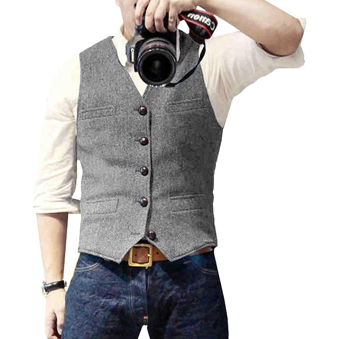 Moderne Slim Fit Herrenweste, stilvoll und elegant. Betont die Figur und passt zu vielen formellen Looks.