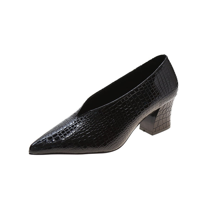 Elegante Damen Stiefeletten mit hohem Absatz und Krokodil-Optik in Burgunderrot, knöchelhoch, stilvoll für besondere Anlässe.