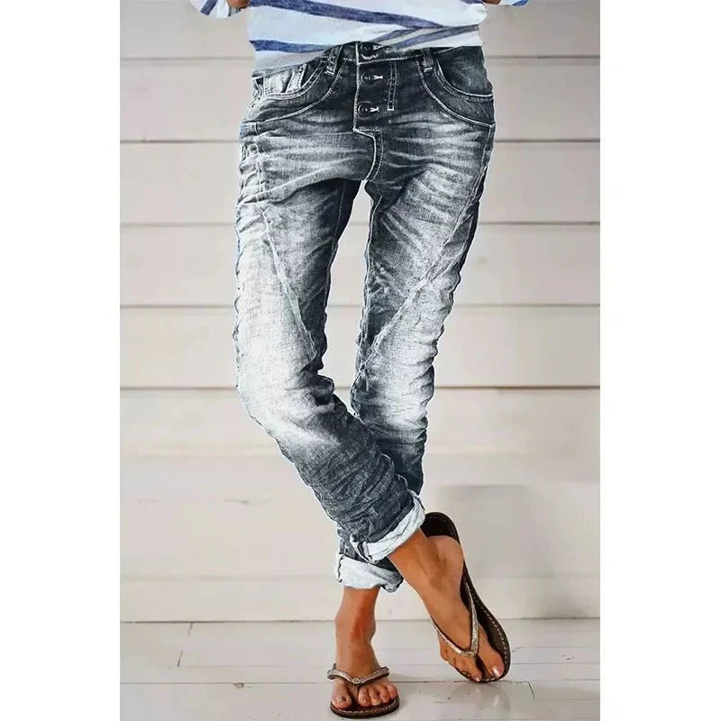 Elegante Stretch-Jeans in Dunkelblau, schlanke Passform, perfekte Kombination aus Stil und Komfort, vielseitig tragbar.