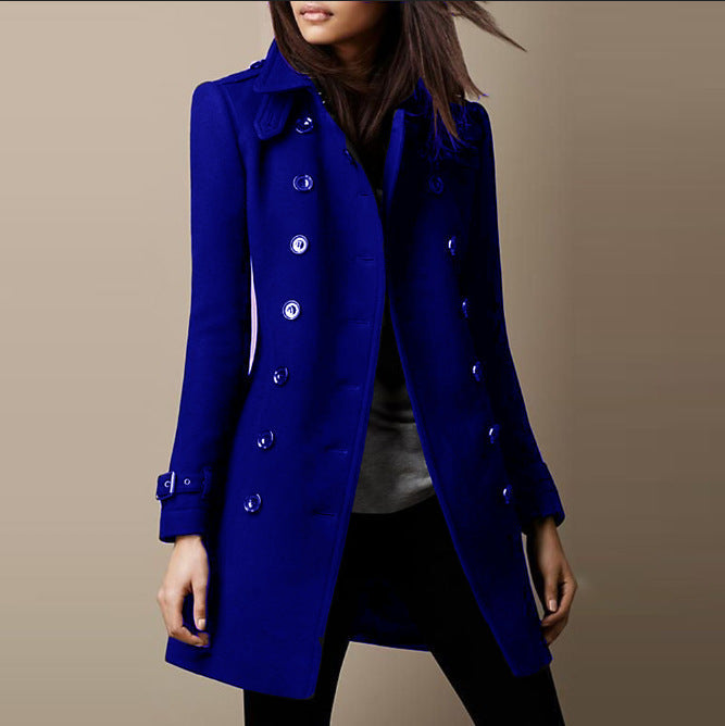 Elegante taillierte Damen Winterjacke mit Knopfverschluss, ideal für Büro und Freizeit.