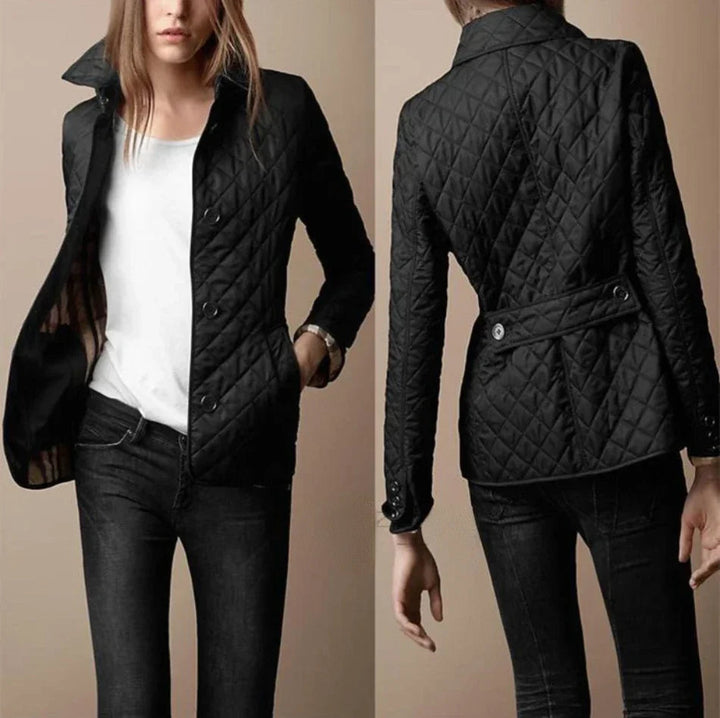 Damen Stepp-Übergangsjacke mit elegantem Kragen, perfekt für stilvolle Herbst- und Frühlingsmomente.