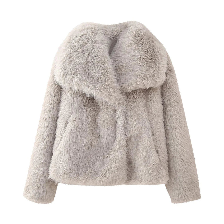 Moderne, warme Damen-Kurzjacke mit Kapuze und Seitentaschen, ideal für elegante Winter-Looks.