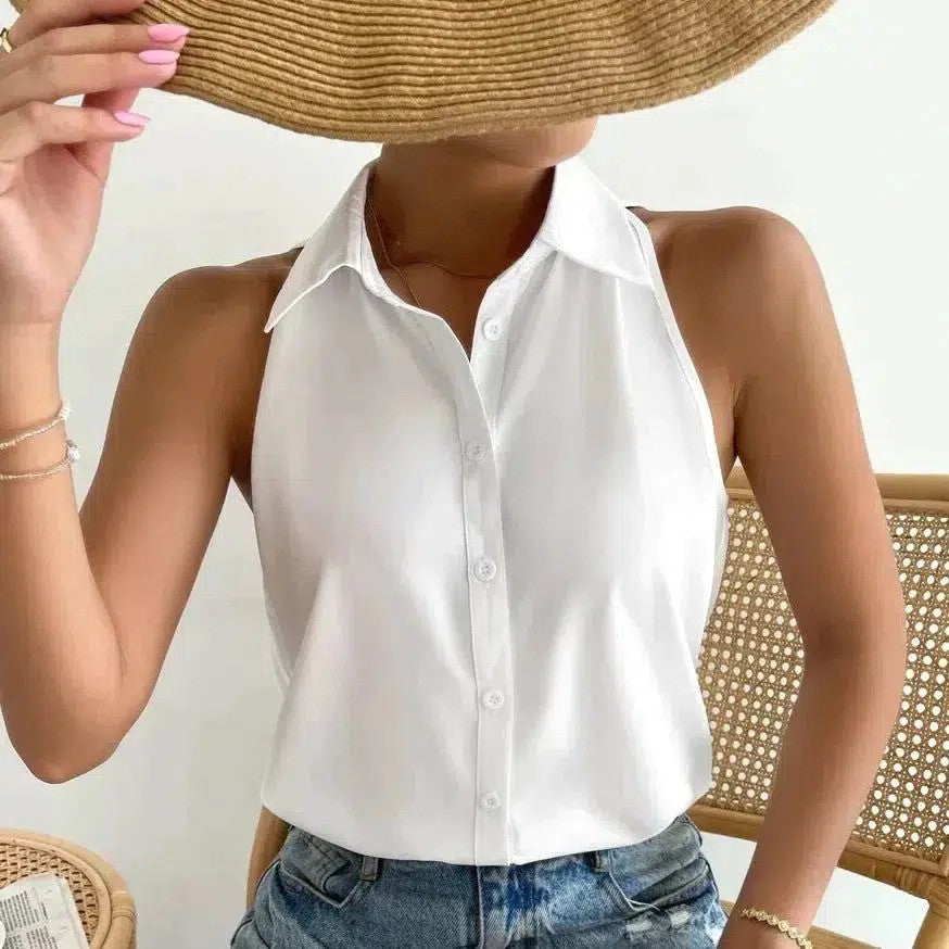Elegante weiße Damen-Sommerbluse, ärmellos mit Umlegekragen, ideal für Freizeit oder Business.