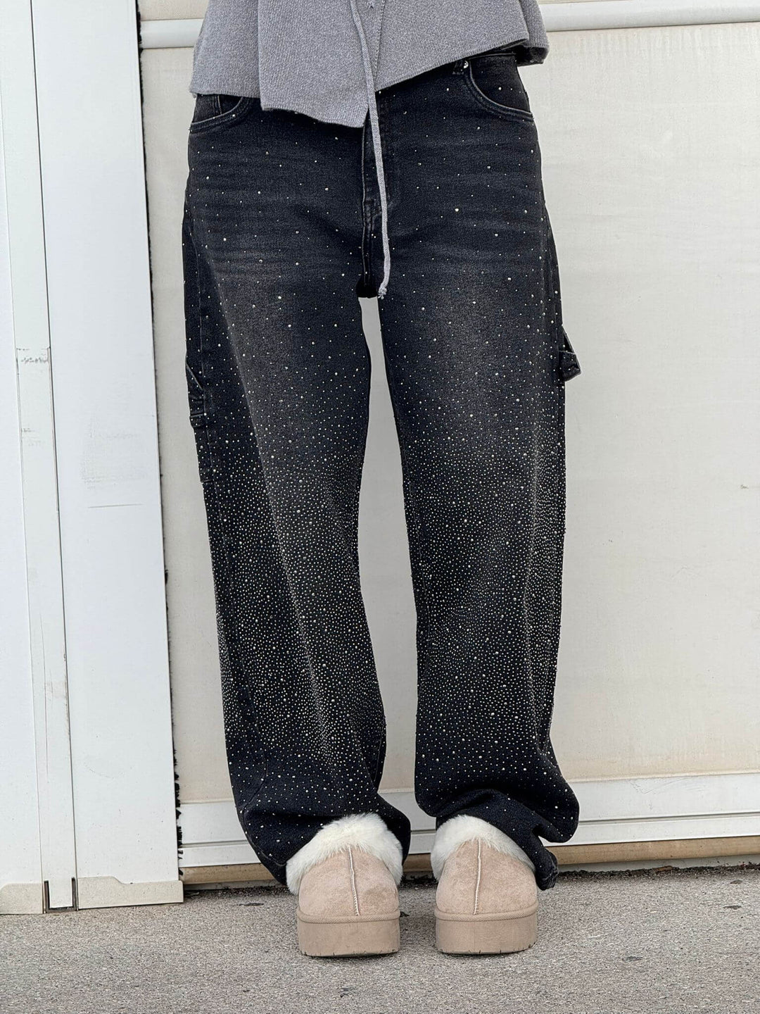 Trendige weite Damenhose, bequemer Loose Fit, perfekt für Frühling, Mode & Komfort.