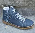 Blau