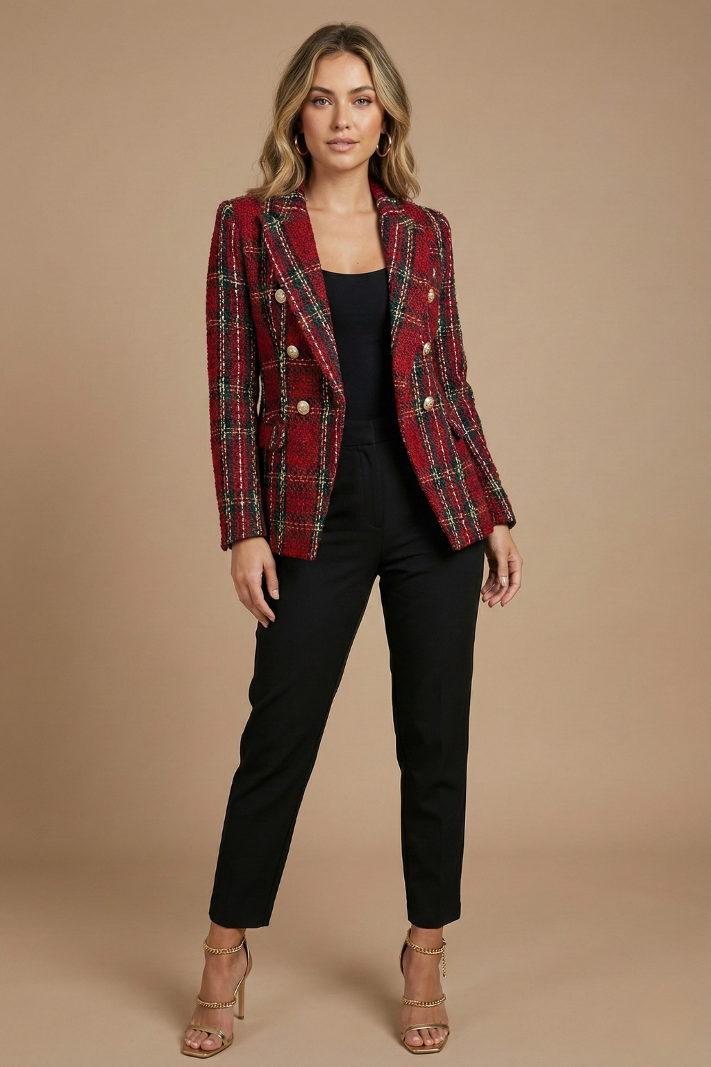 Eleganter Damen Blazer kariert, doppelreihig, perfekt für Winter und Herbstmode. Schicke Oberbekleidung.
