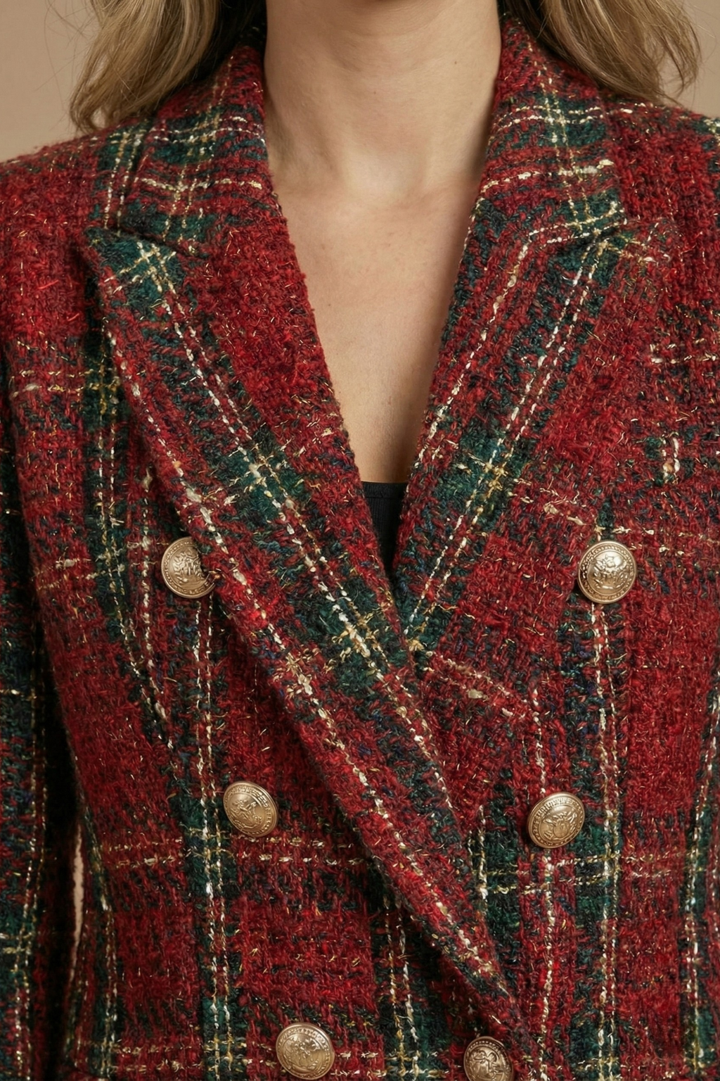 Karierter Doppelreiher Damen Blazer, ideal für Business Mode oder eleganten Freizeit Look im Winter.