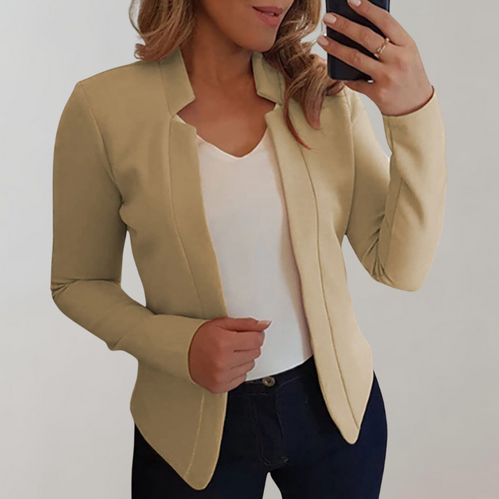 Klassischer Damen Reversblazer, modisch und bequem, ein Must-have für professionelle Bürokleidung.