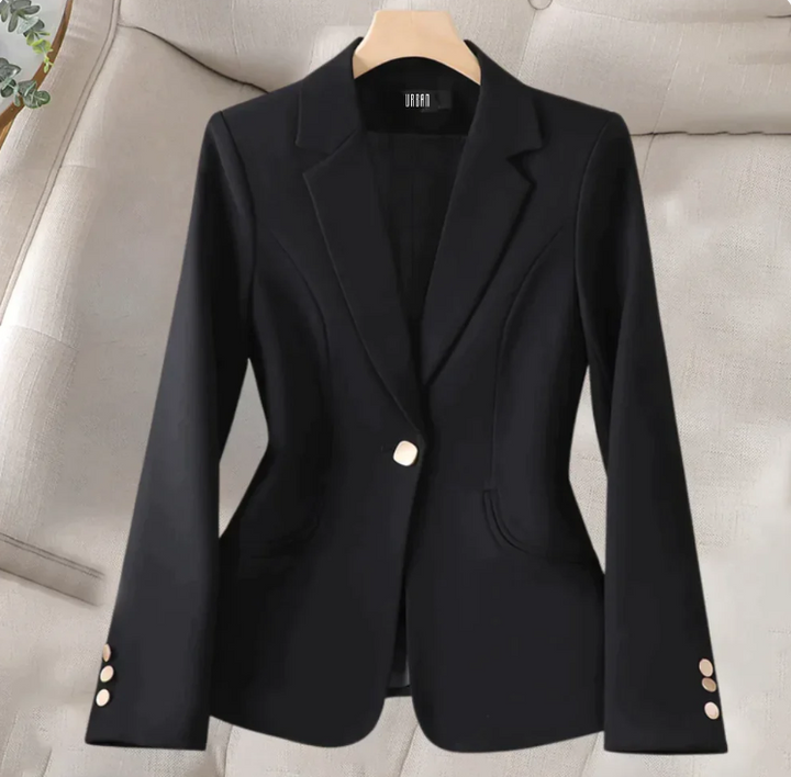 Schwarzer Damen Blazer, klassisch tailliert, Langarm. Ideal für Business, Freizeit & Herbstmode.