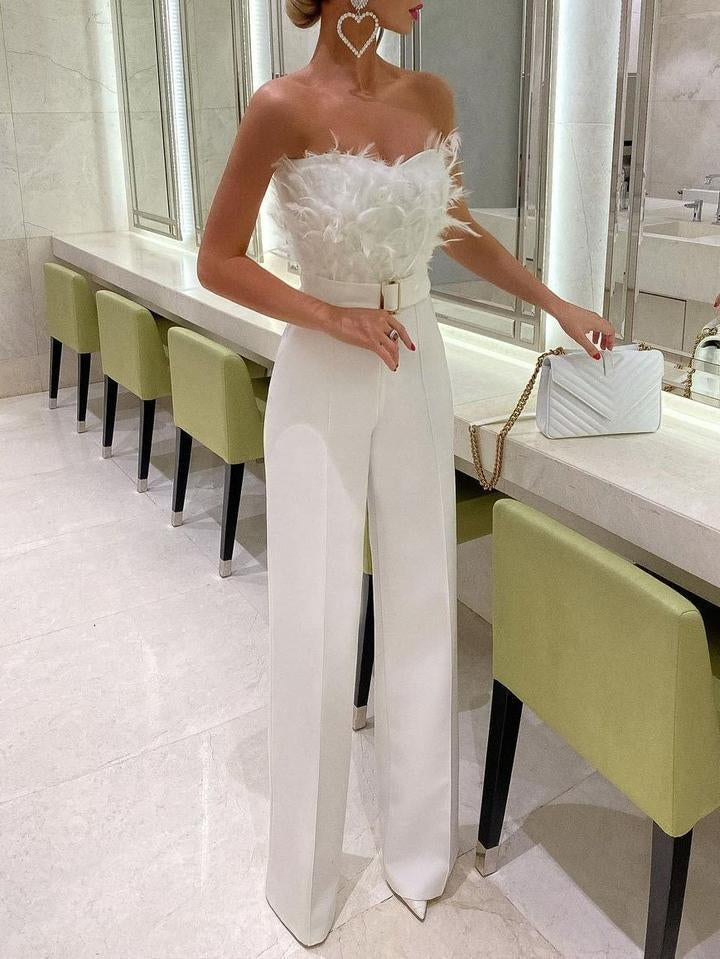 Eleganter Damen Jumpsuit mit Bandeau-Top für Abend & Events. Stilvoller Einteiler Abendmode für Frauen.
