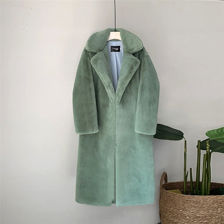 Eleganter Damen Kunstpelzmantel, knielang, winterwarm & stilvoll.
