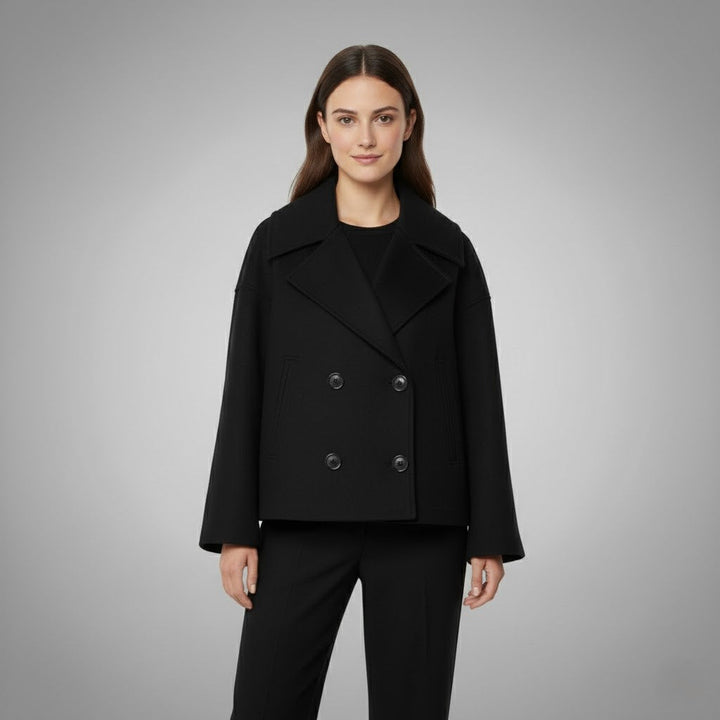 Damen Kurzmantel Magdalena – Eleganter Schnitt für stilvolle Outfits.