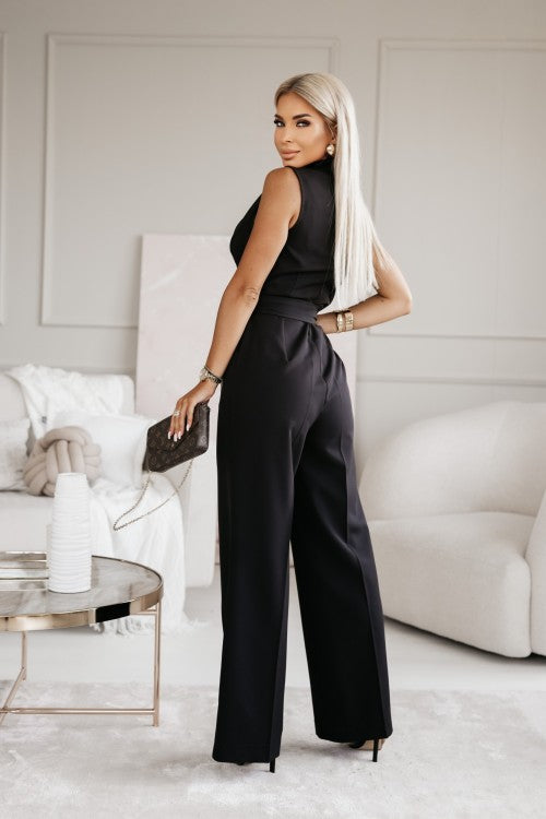 Stilvoller Damen Overall mit weitem Bein. Modischer Langarm Jumpsuit, perfekt für Freizeit & Party.