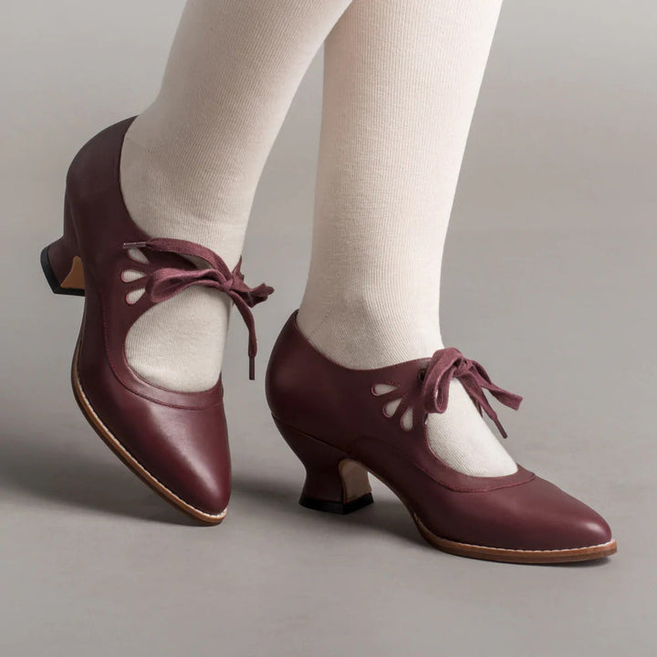 Stilvolle hochhackige Damenschuhe mit Fußgewölbestütze, rutschfester Sohle. Eleganz trifft Bequemlichkeit.