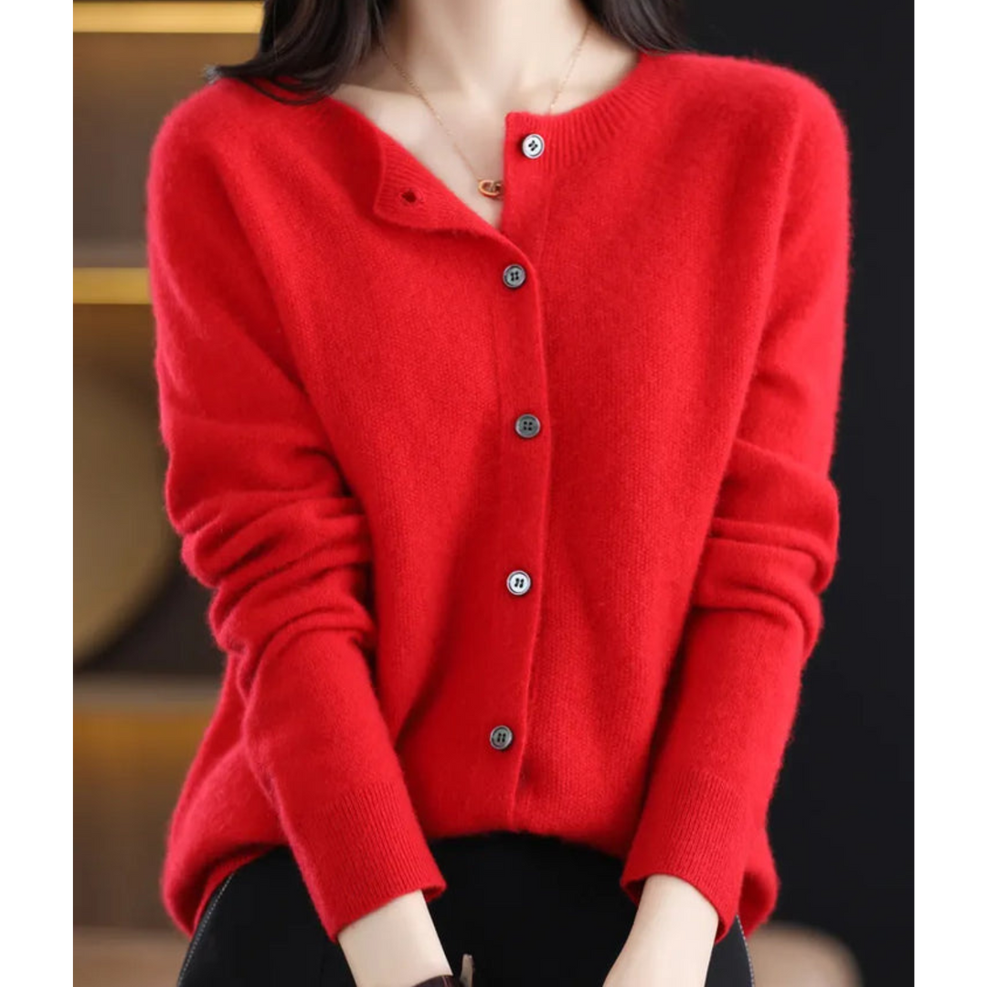 "Eleganter Damen Rundhals Cardigan mit V-Ausschnitt, Knöpfen und filigraner Verzierungen in verschiedenen Farben."