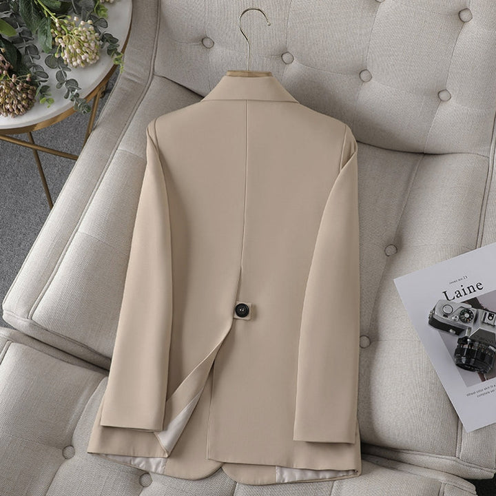 Moderner Damen Slim Fit Blazer für den perfekten Auftritt im Büro oder bei eleganten Anlässen.