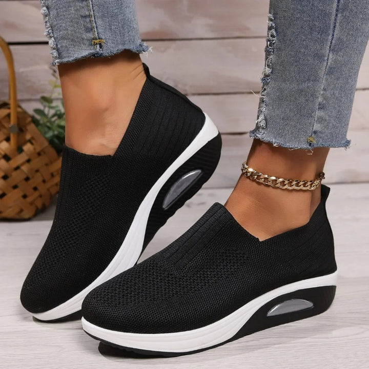 Eleganter Damen Sneaker aus Mikrofaserleder, bietet Schmerzlinderung & Komfort für Alltag & Freizeit.