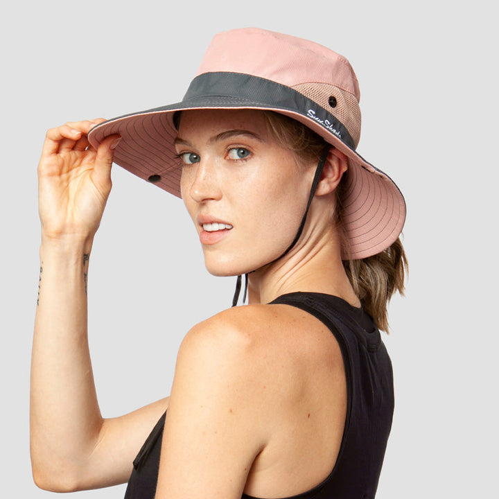 Vielseitiger Damen Sommerhut, faltbar, UV-Schutz & leicht. Die ideale Reise-Kopfbedeckung.