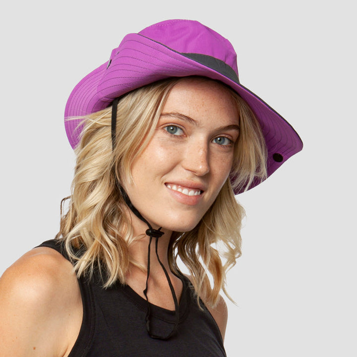 Damenhut mit UV-Schutz, faltbar und leicht. Idealer Begleiter für den Sommer & Strand.
