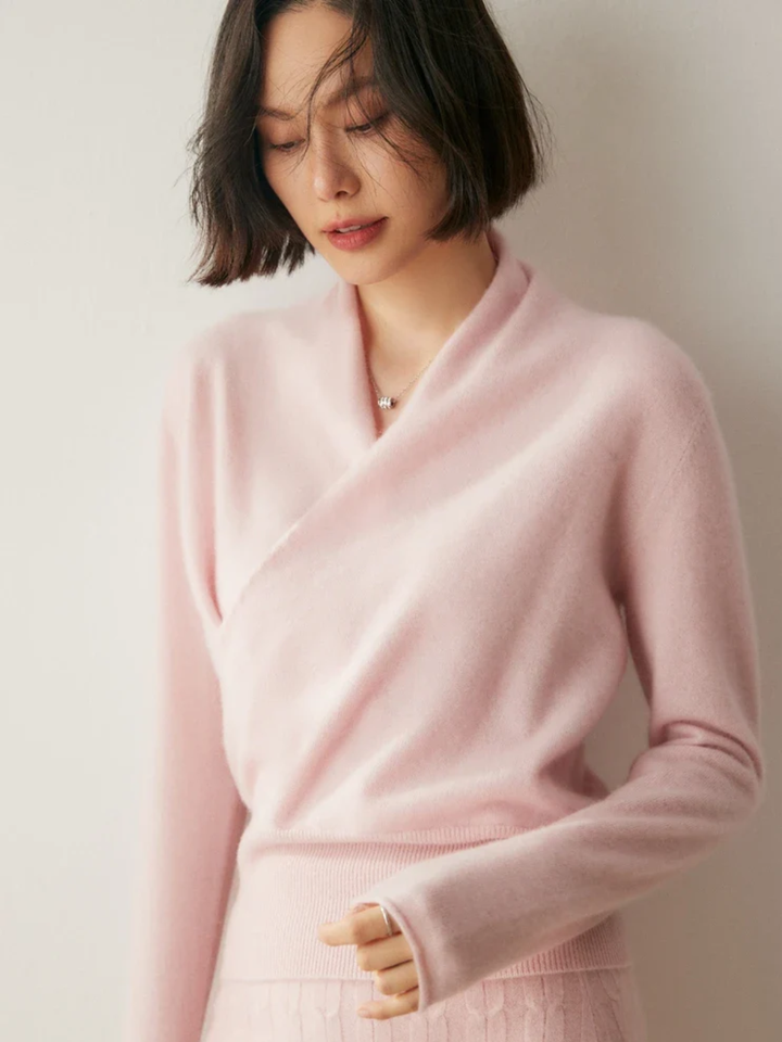 Eleganter Damen Wickelpullover mit stilvollem Crossover-Design für Büro & Alltag.