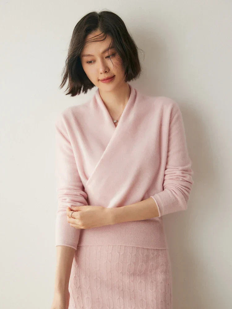 Modischer Crossover-Damenpullover, Langarm-Design für alle Jahreszeiten.