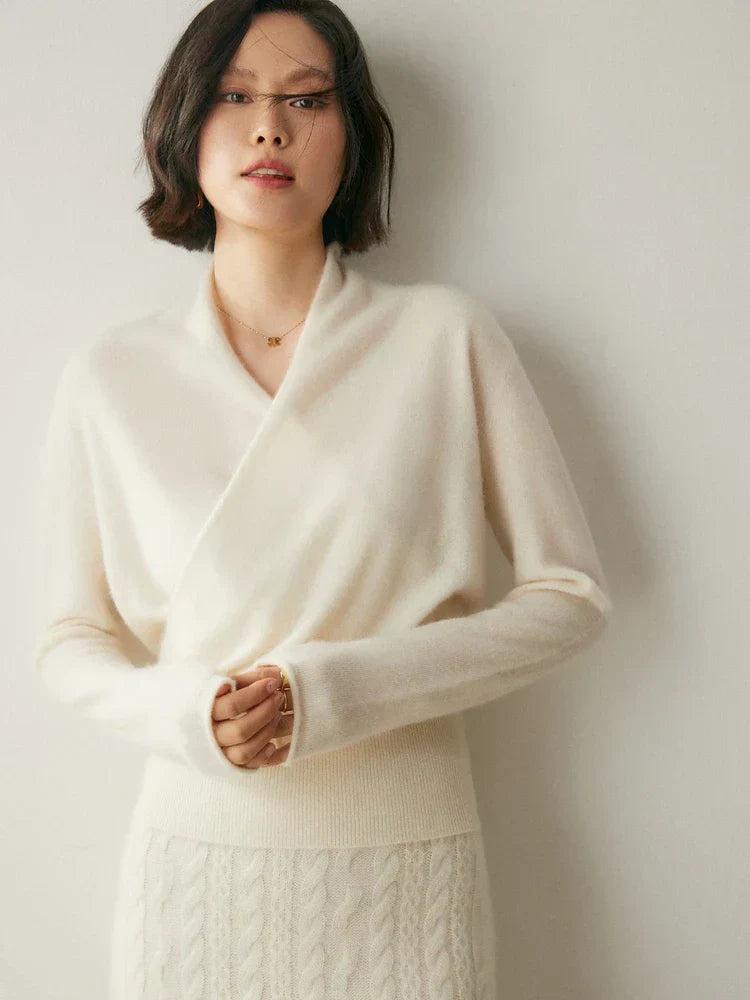 Damen Wickelpullover im Crossover-Stil, perfekt für modische Outfits.