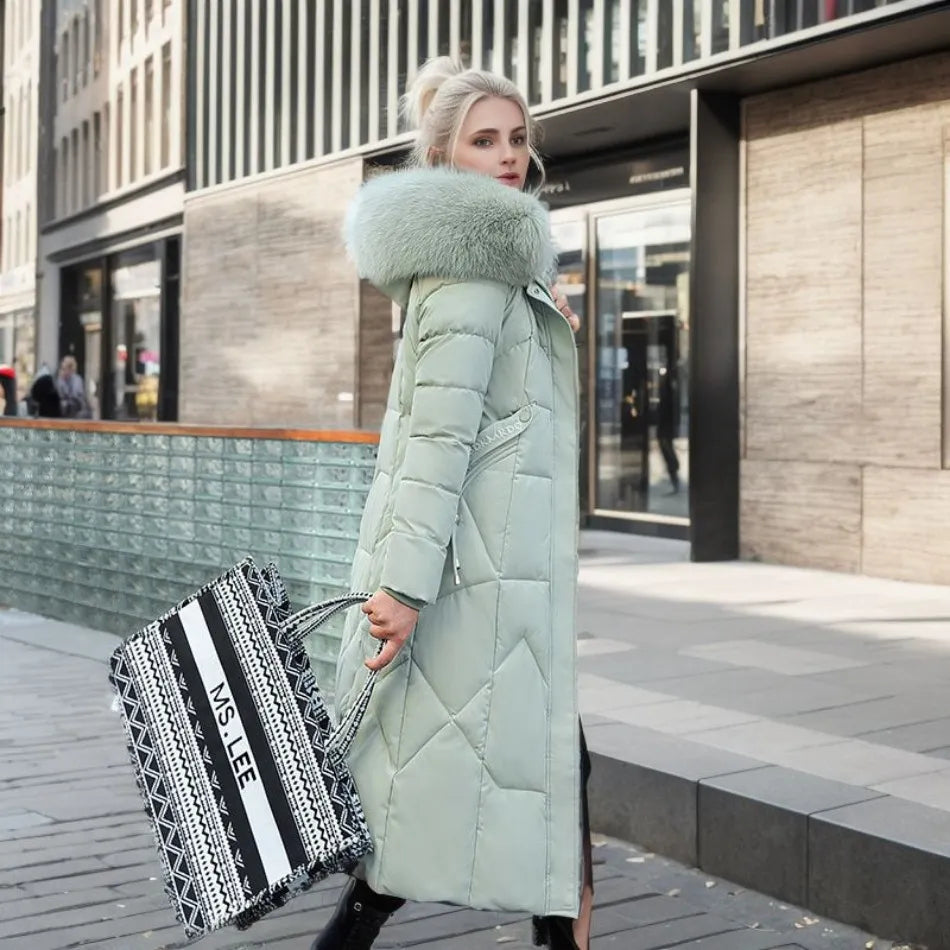 Eleganter Damen Wintermantel mit Kapuze. Gesteppter Steppmantel, warm & stilvoll für jeden Tag.