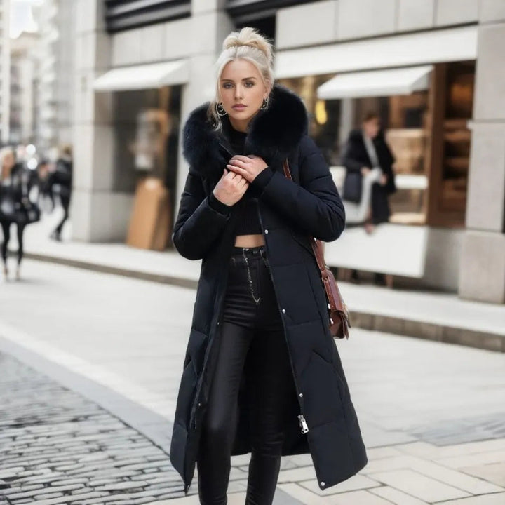 Damen Kapuzenmantel, gesteppt, warm & modisch. Idealer Steppmantel für den kalten Winter.