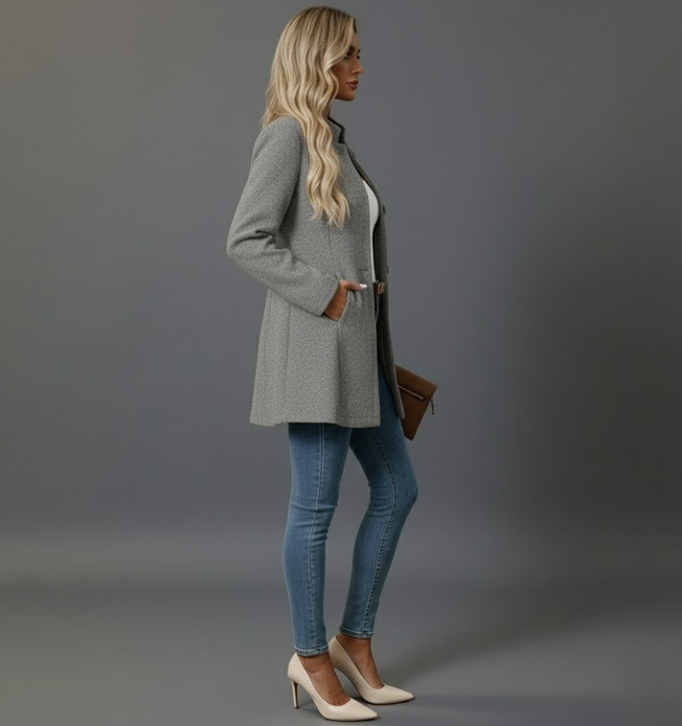 Eleganter Damen Knopfmantel, langer Wintermantel. Warmer Modischer Mantel für Frauen.
