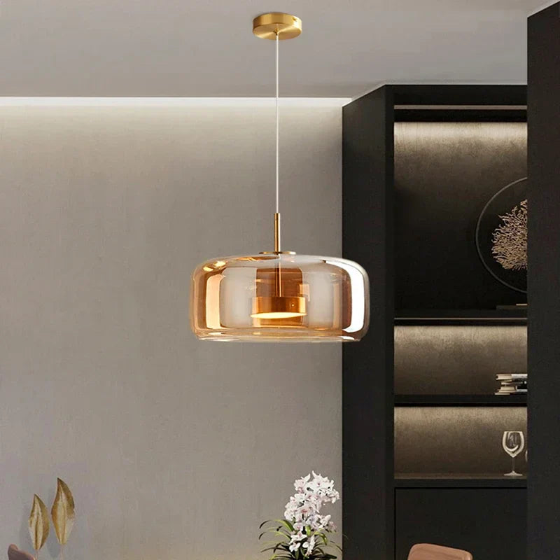 "Eleganter Glas-Kuppel-Kronleuchter, dimmbare Deckenlampe; modernes Glasdesign, warmes Licht für Wohnzimmer."