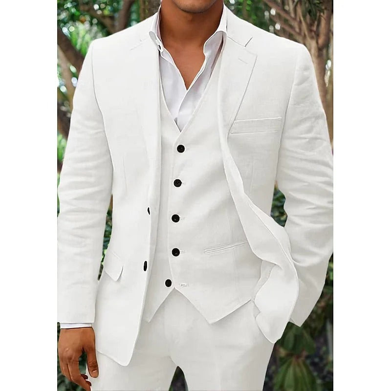 Klassischer grauer Herren Anzug, 3-teilig mit Weste. Formeller Business Anzug für professionelle Eleganz.