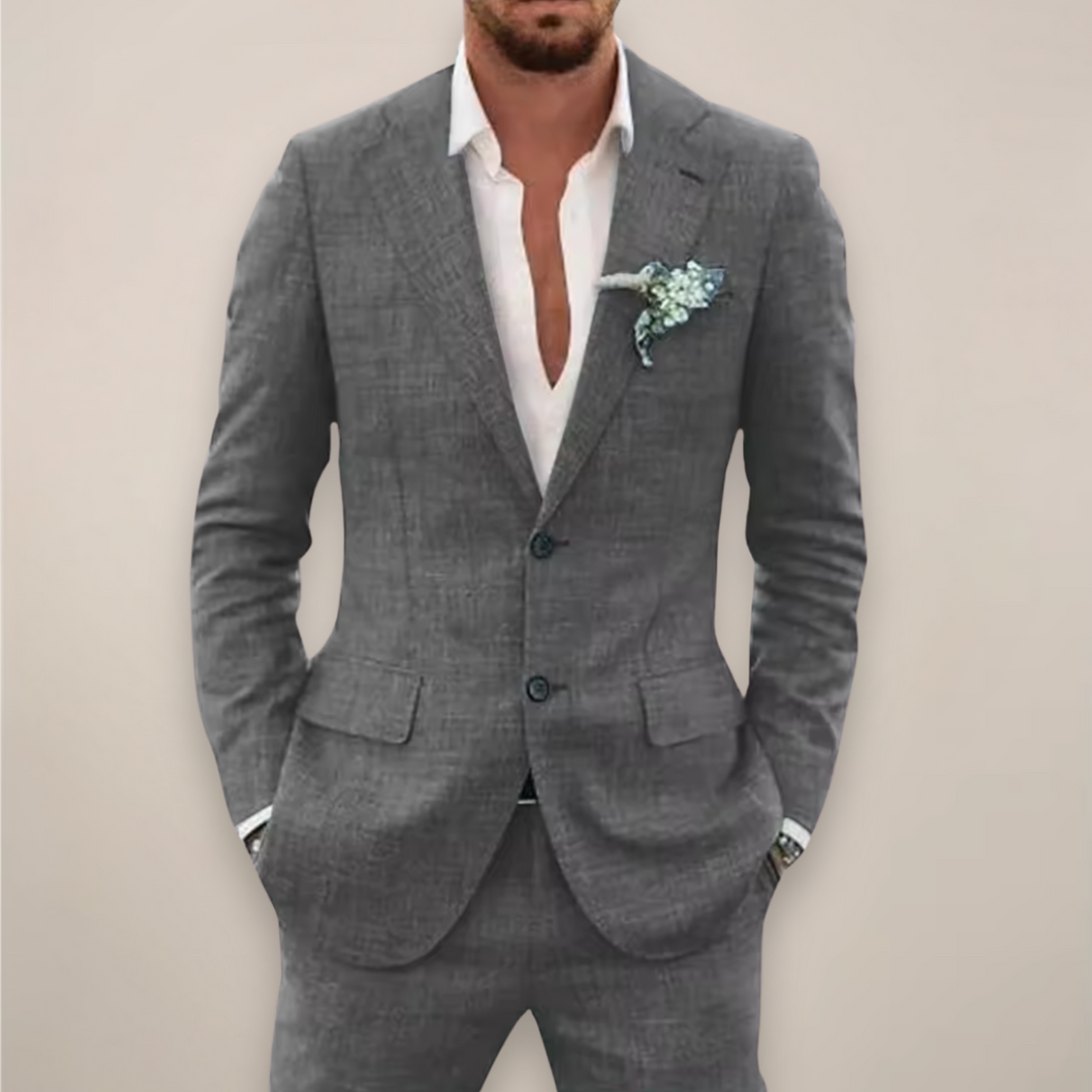 Hochwertiger Herren Einreiher Sommeranzug im Detail. Eleganter Stoff & Schnitt, ideal für Business Casual & Hochzeit.