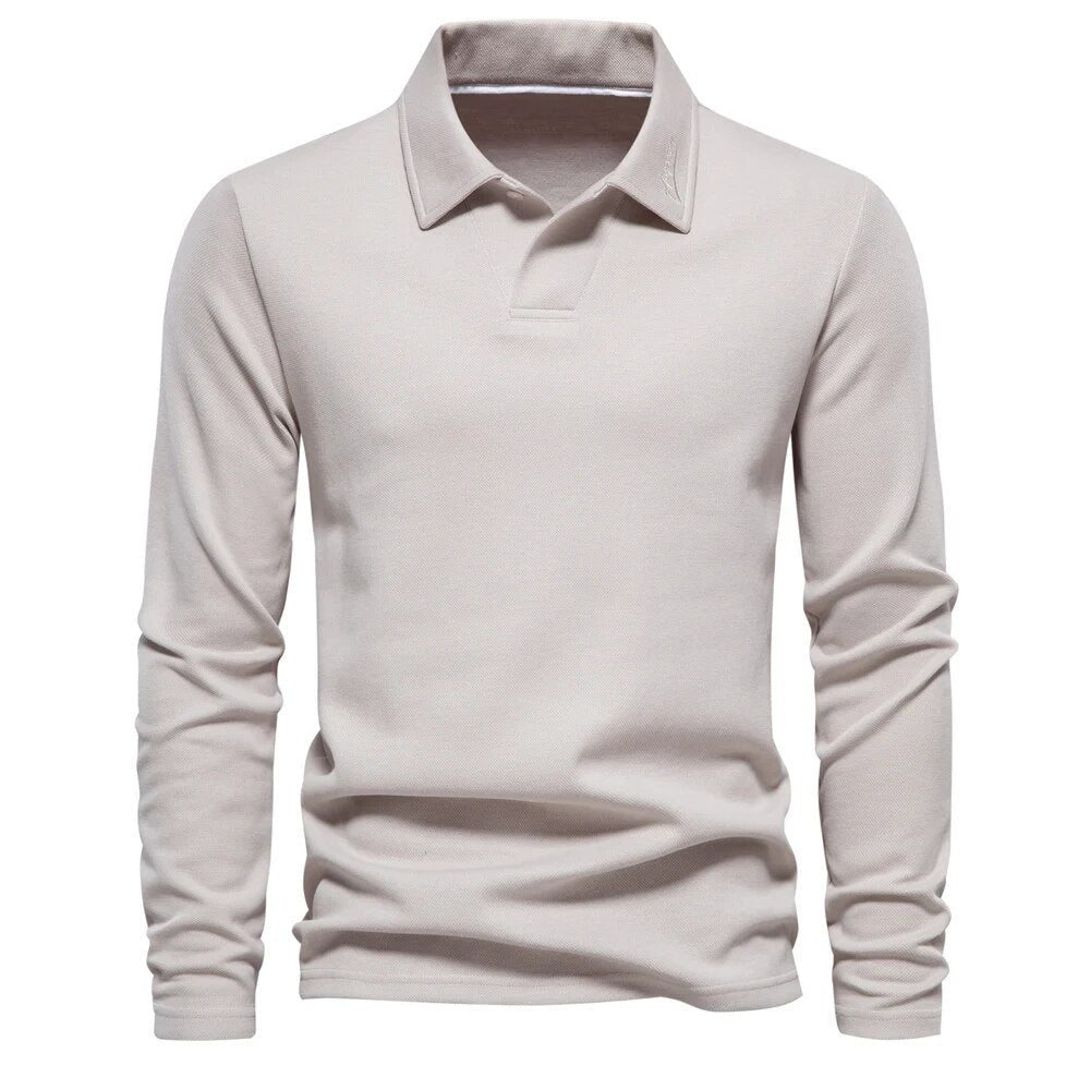 Herren Polopullover Langarm, klassisch und elegant. Perfektes Oberteil für Business-Casual-Looks im Herbst und Winter.