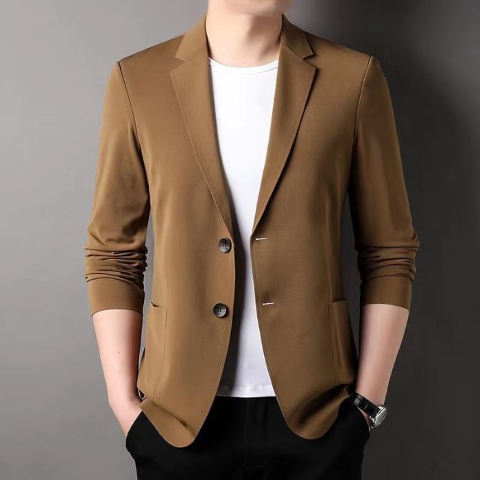 Rückenansicht des modernen Herren Slim Fit Blazers, zeigt die schlanke Silhouette des Business-Sakkos.
