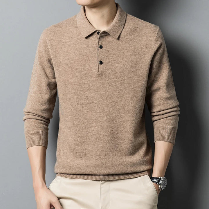 Hochwertiger Herren Strick Polo Pullover, das ideale Oberteil für einen eleganten Freizeit-Look.