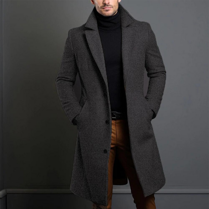 Eleganter & warmer Herren Wintermantel für höchste Ansprüche. Stilvolle Outdoor-Bekleidung für kalte Tage.