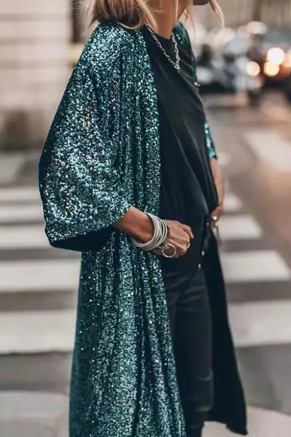 Hochwertiger, langer Damen-Übergangsmantel in eleganter Abendmode-Optik mit Taillengürtel.