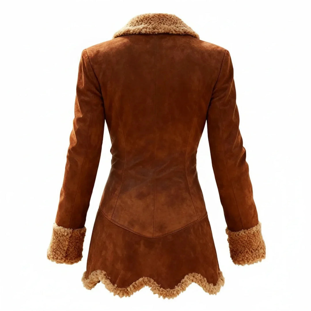 Warmer Damen-Wintermantel, maßgeschneidert, bietet Eleganz und Komfort. Perfekte Oberbekleidung für kalte Tage.