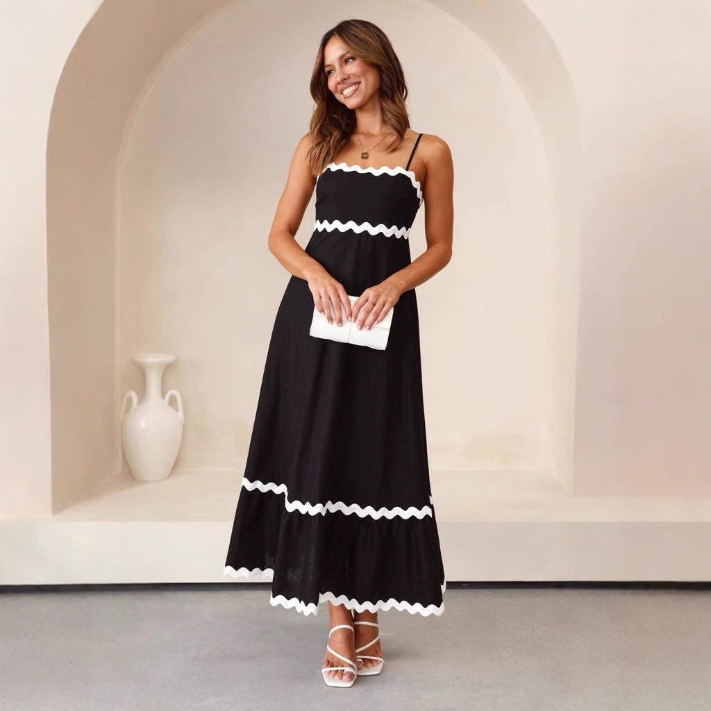 Damen A-Linien-Maxikleid Selina mit zarten Spaghettiträgern. Ein vielseitiges Kleid für Sommer, Urlaub oder Feste.