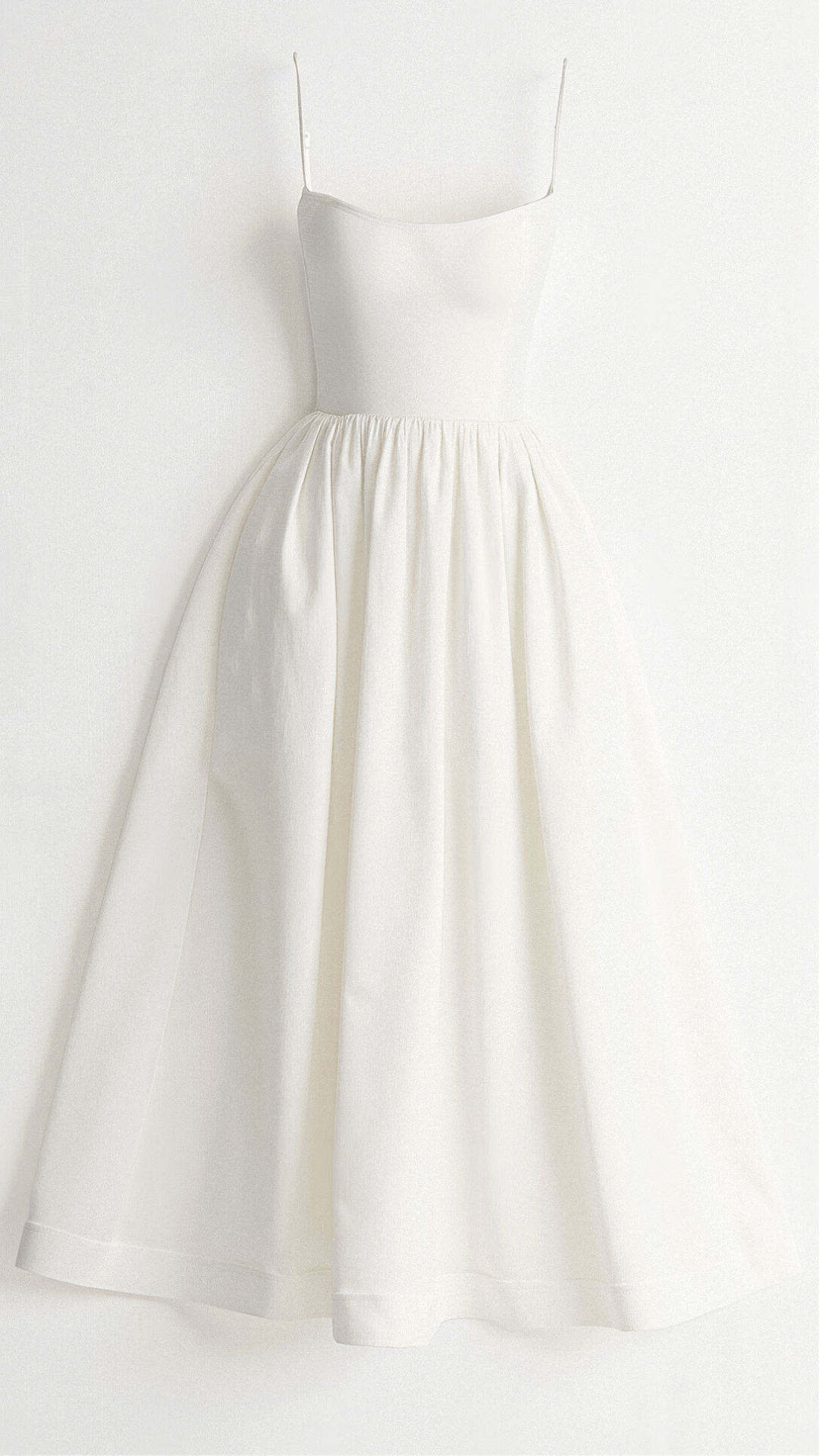Leichtes, fließendes Damen A-Linien-Kleid in Midi-Länge. Angenehm zu tragen, für einen mühelos schicken Sommerlook.