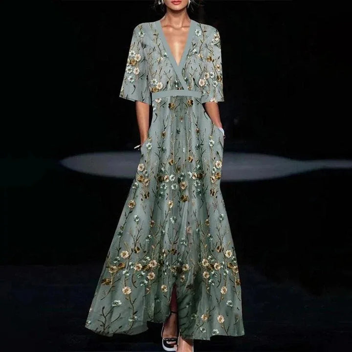 Elegantes Damen-Abendkleid 'Jessica' mit zartem Blumenmuster, perfekt für festliche Anlässe.