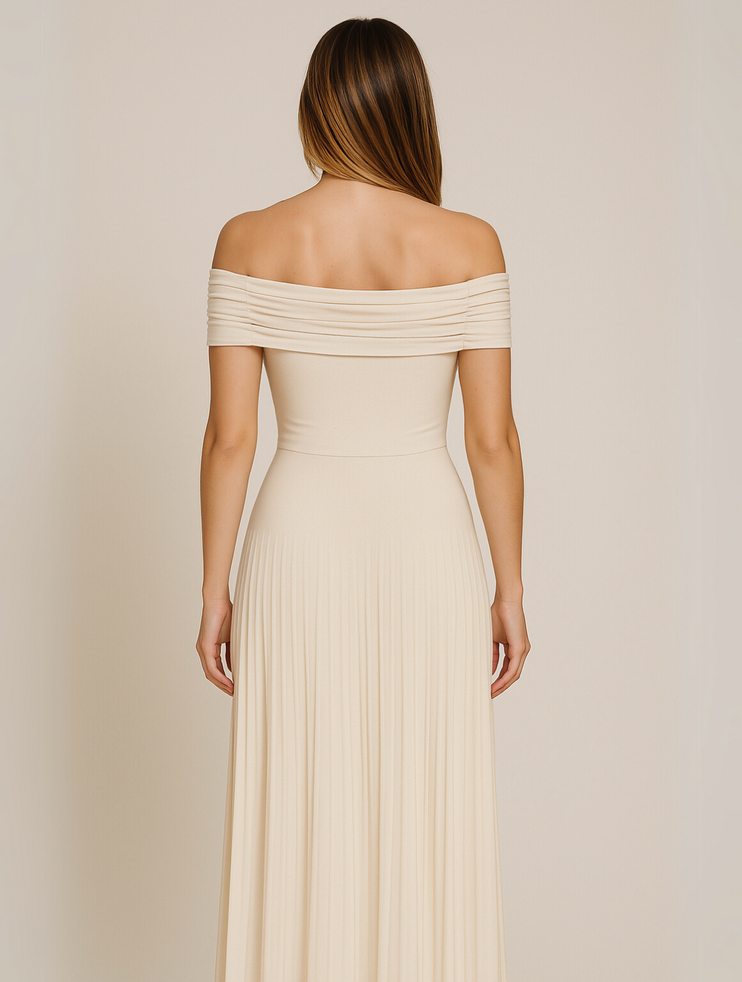Edles Falten-Maxikleid für Damen. Plissiertes Abendkleid, langärmlig, perfekt für elegante Party & Feiern.