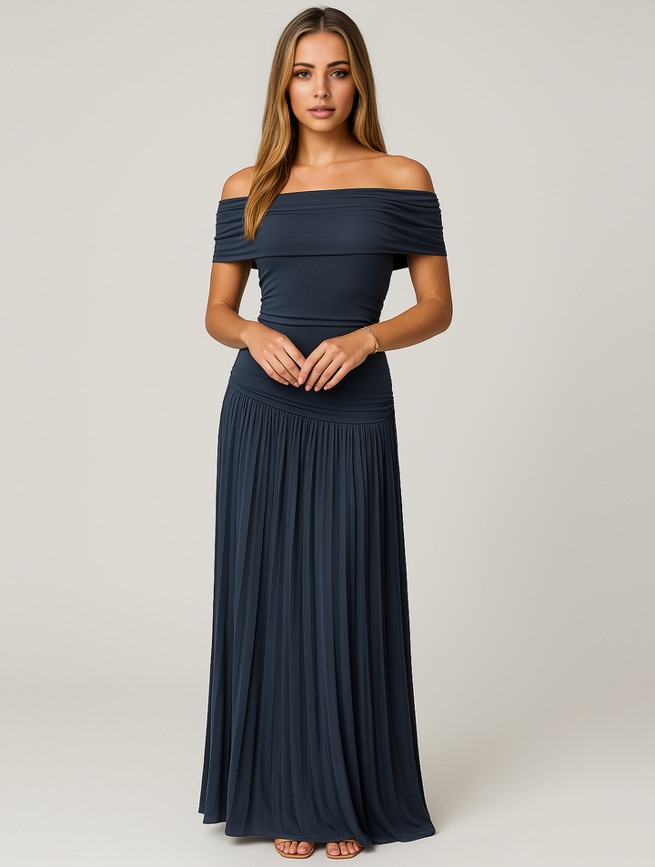 Modernes Falten Maxikleid für Frauen. Elegantes Langarm Damenkleid, ideal als Hochzeitsgast oder Partykleid.