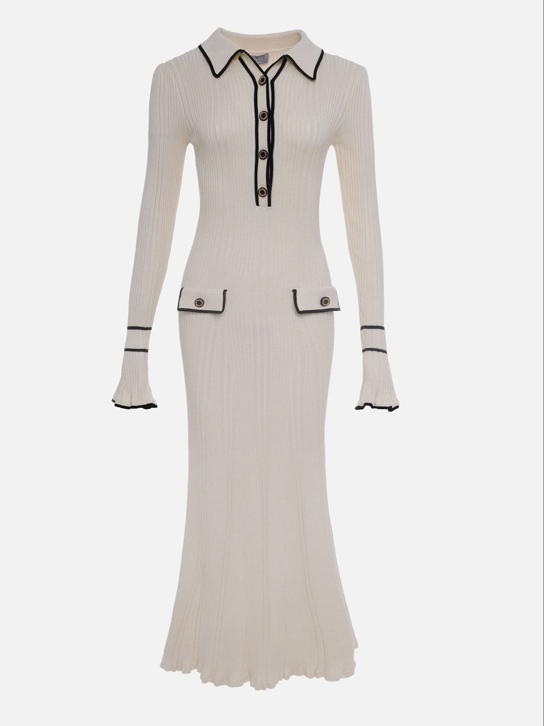 Frau trägt elegantes Damen Frühlings-Midikleid mit durchgehender Knopfleiste, leicht und stilvoll für warme Tage.